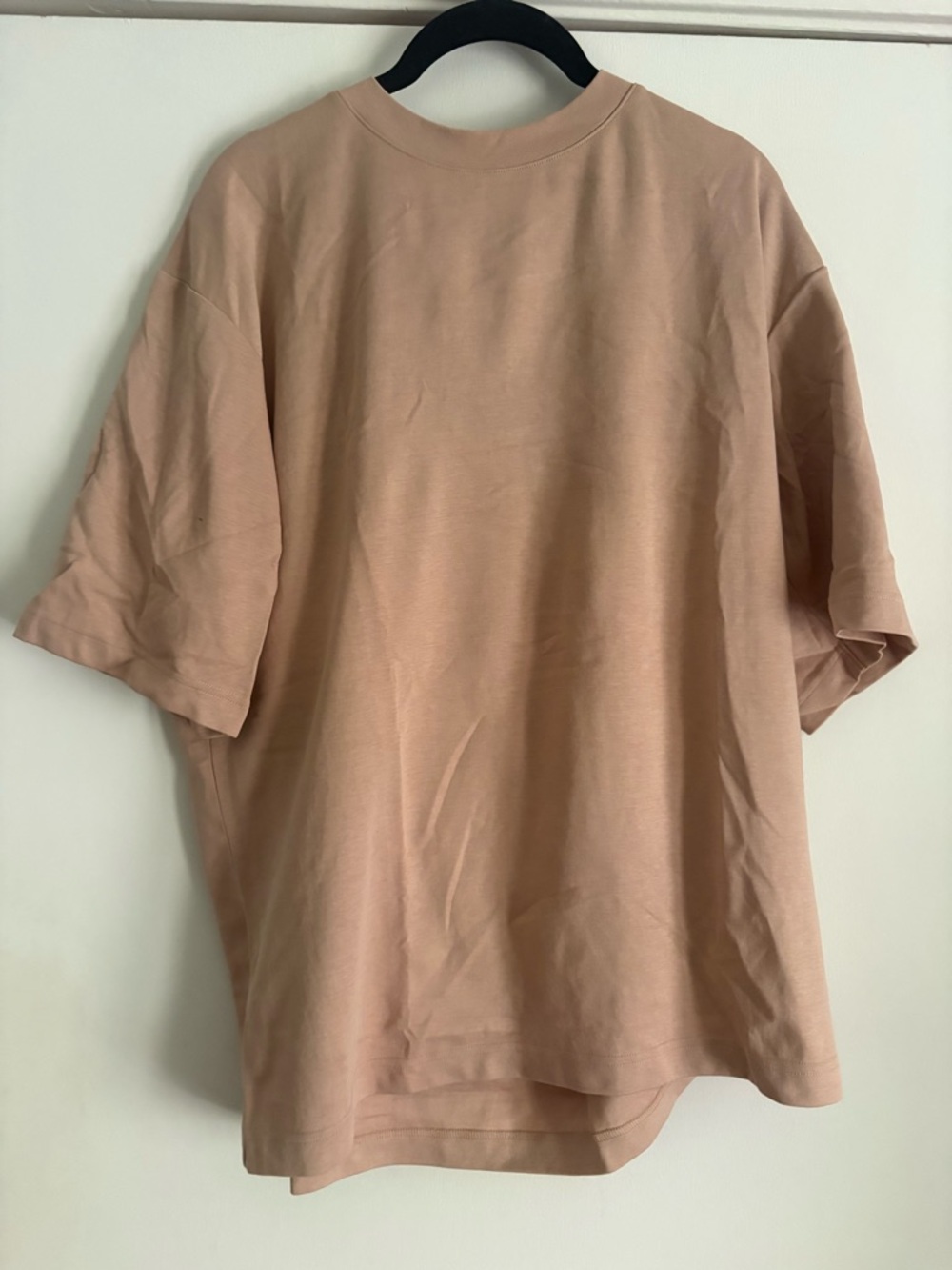 Uniqlo khaki tee
